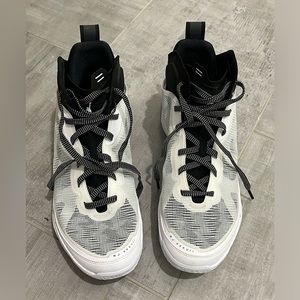 Air Jordan XXXVII Basketball Shoes - Men’s size 12